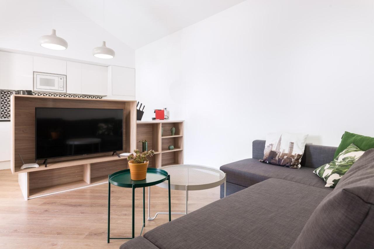 Apartamento Moderno En 科斯塔卡玛 外观 照片